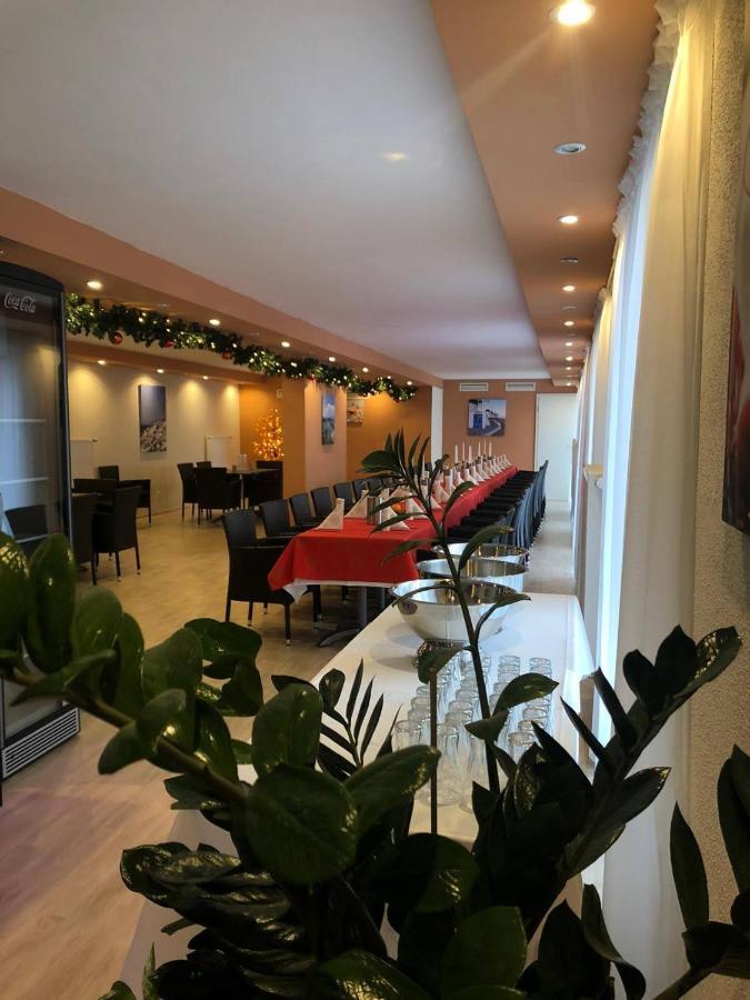 Hotel Restaurant Nikopolis Buchholz  Εξωτερικό φωτογραφία